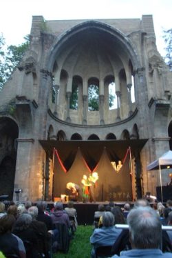 „Christus am Oelberg“ @ Open Air vor der Chorruine